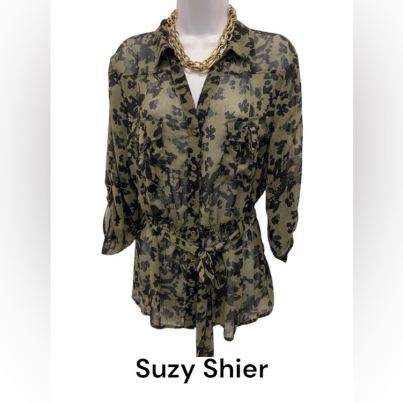 Suzy Shier Blouse - Picture 1 of 6